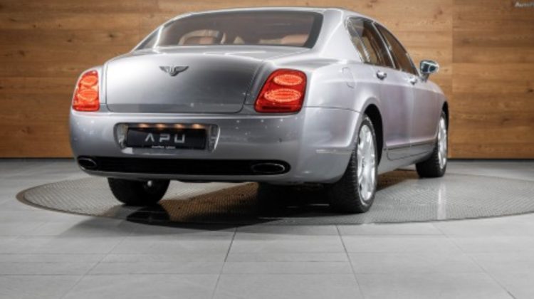 BENTLEY Continental Flying Spur 6.0 (Limousine)