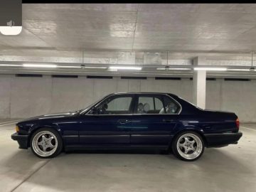 BMW 730i V8