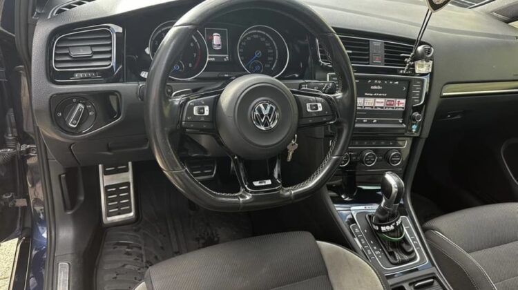 VW Golf 7 R